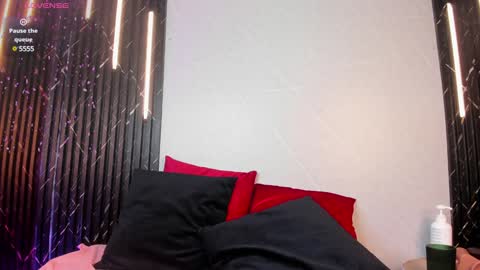 Ashley online show from December 15, 11:31 pm