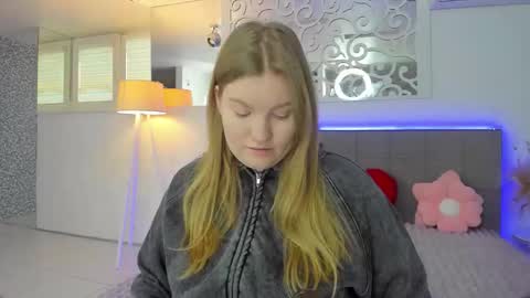 AshleyJonse online show from February 15, 6:16 am