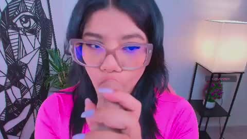 Ashleyy18   online show from July 28, 9:14 pm