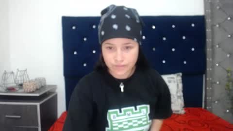 Snapshot of ashly_93 chatting on February 24, 10:25 pm engel online show from February 24, 10:25 pm
