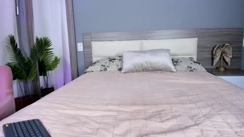 Ashly online show from November 28, 4:26 am