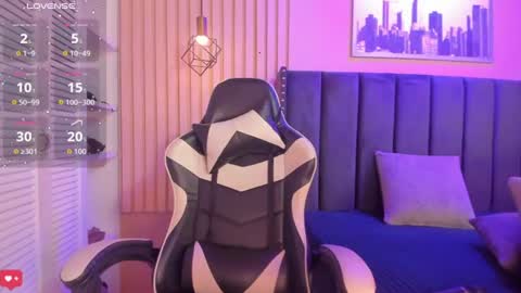 ashlye_miller_ online show from June 27, 7:42 pm
