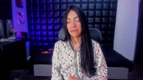 ashlyy sweet  online show from April 30, 5:51 pm