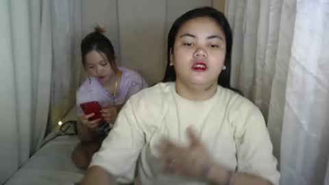 Snapshot of asian_honey69 chatting on January 28, 11:28 pm bb girl online show from January 28, 11:28 pm