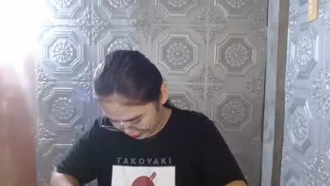 Snapshot of asian_nova chatting on October 18, 7:33 am asian_nova online show from October 18, 7:33 am