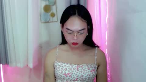 asian_pretty143 online show from May 14, 1:44 am