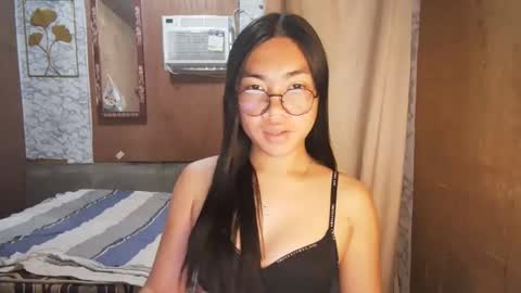 Rhean online show from December 5, 1:16 am