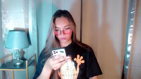 Snapshot of asianhottiesttamira chatting on September 15, 9:00 pm HI IM TAMIRA LOOKING FOR SERIOUS RELATIONSHIP online show from September 15, 9:00 pm