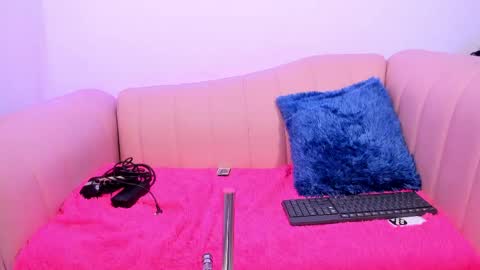 AsianSlut  online show from April 29, 5:10 am