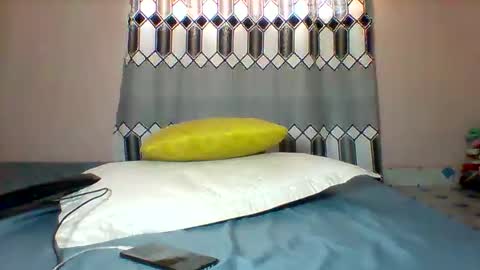 FLORAH DANIEL online show from December 15, 8:41 am