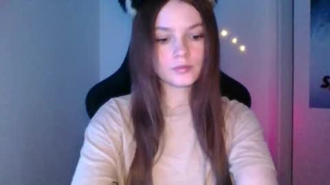 astradream_ online show from March 17, 10:36 pm