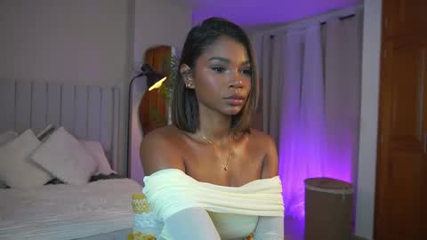 Astrea online show from February 12, 3:41 am