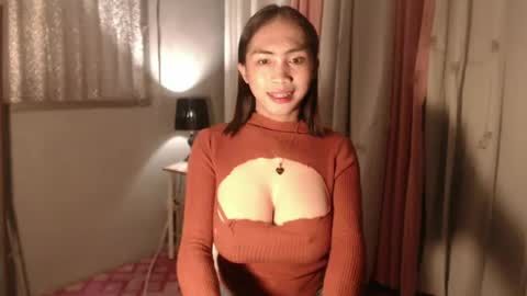 Snapshot of astrid_khalifa chatting on January 14, 7:00 pm Astrid online show from January 14, 7:00 pm