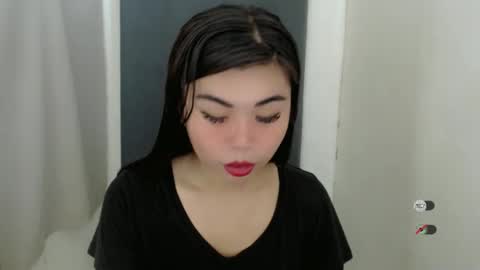 Snapshot of asuna_charming chatting on January 26, 8:25 am asuna_charming online show from January 26, 8:25 am