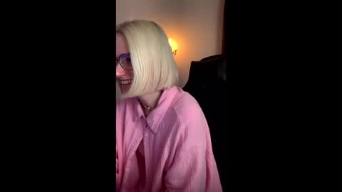 Snapshot of asya_new chatting on September 9, 6:19 pm asya_new online show from September 9, 6:19 pm