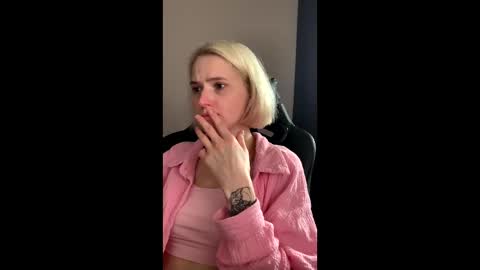 Snapshot of asya_new chatting on September 17, 12:03 pm asya_new online show from September 17, 12:03 pm
