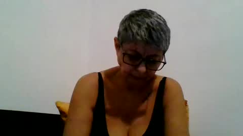 Snapshot of atikaarea chatting on December 21, 4:03 pm atikaarea online show from December 21, 4:03 pm