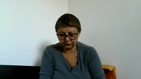 Snapshot of atikaarea chatting on October 19, 2:08 pm atikaarea online show from October 19, 2:08 pm