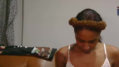 AtirahCali online show from November 22, 3:15 pm