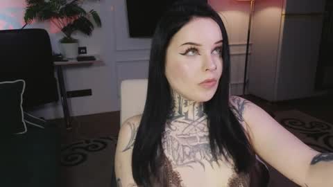online every day between 10am-23pm online show from May 3, 8:18 am