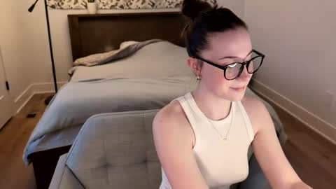 Snapshot of audreyjones03 chatting on March 3, 9:56 pm Miss Audrey online show from March 3, 9:56 pm