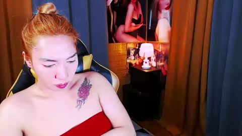Miss awra online show from April 29, 5:40 pm