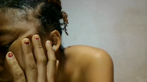 aurelie08 online show from June 12, 5:48 am