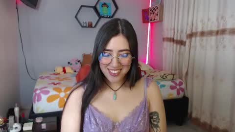 Snapshot of aurora_shy_ chatting on February 15, 12:15 am Aurora  online show from February 15, 12:15 am