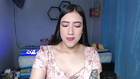 Snapshot of aurora_shy_ chatting on October 12, 9:55 am Aurora  online show from October 12, 9:55 am
