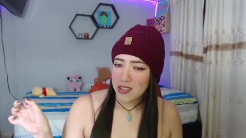 Snapshot of aurora_shy_ chatting on January 10, 12:06 am Aurora  online show from January 10, 12:06 am