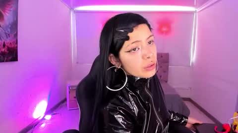 Aurora Diaz online show from November 4, 7:30 pm