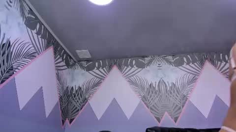 AuroraGracce online show from June 18, 11:26 am