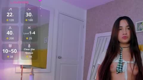 Snapshot of auroramiiller chatting on October 7, 10:36 pm Aurora Miiller online show from October 7, 10:36 pm