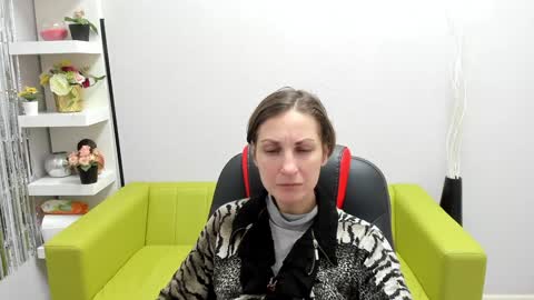 Aurora online show from December 21, 3:42 pm