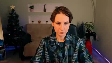 Aurora online show from December 3, 6:21 pm