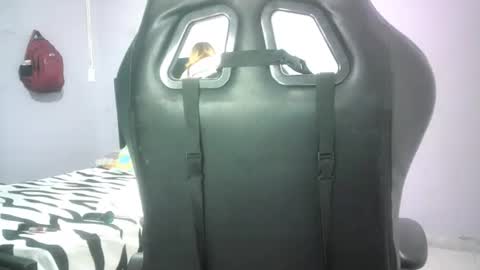 Snapshot of aurori997239 chatting on October 28, 9:48 am aurori997239 online show from October 28, 9:48 am