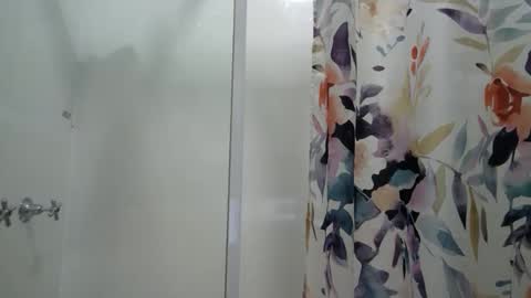 Milf4u online show from December 17, 11:39 am