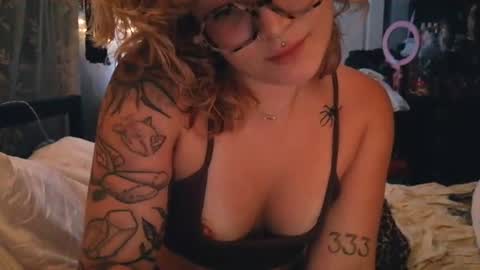 Autie 3 online show from June 30, 3:28 am