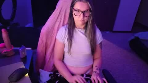 autumn2704 online show from November 25, 4:20 pm