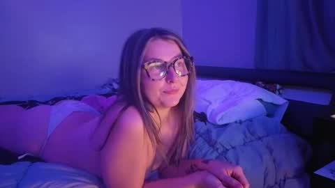 autumn2704 online show from November 29, 2:04 am