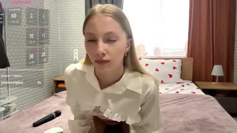 Annie online show from June 9, 2:16 pm