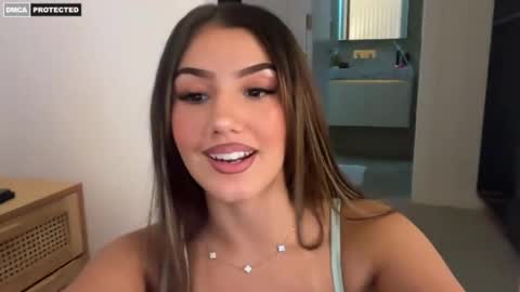 Ava  online show from May 1, 1:20 am