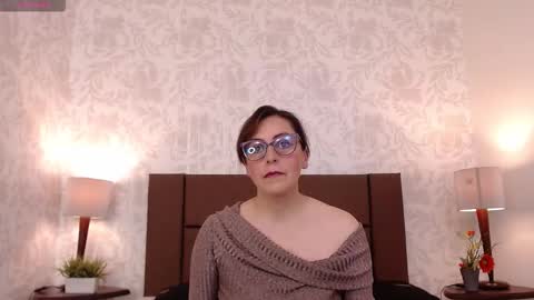 Snapshot of ava_raye chatting on October 15, 8:11 pm Ava online show from October 15, 8:11 pm