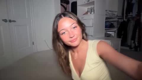 avaowenss online show from November 27, 8:45 pm