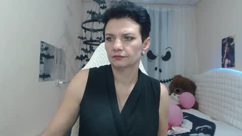 avasaturnian online show from October 22, 1:16 pm