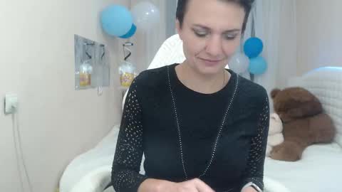 Snapshot of avasaturnian chatting on September 30, 12:22 pm avasaturnian online show from September 30, 12:22 pm