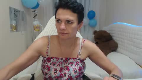 Snapshot of avasaturnian chatting on September 20, 5:00 pm avasaturnian online show from September 20, 5:00 pm