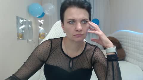 Snapshot of avasaturnian chatting on September 23, 12:36 pm avasaturnian online show from September 23, 12:36 pm