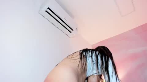 avawhiite online show from March 18, 8:03 pm