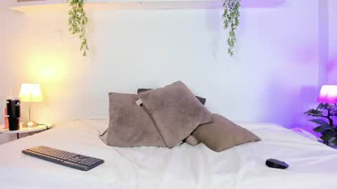 Avelia online show from June 30, 7:24 pm